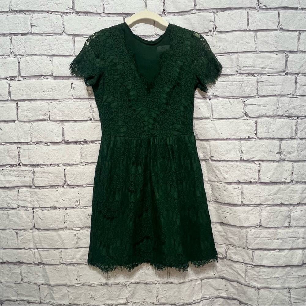 DV Dolce Vita Saurus Eyelash Lace Dress in Hunter Size XXS